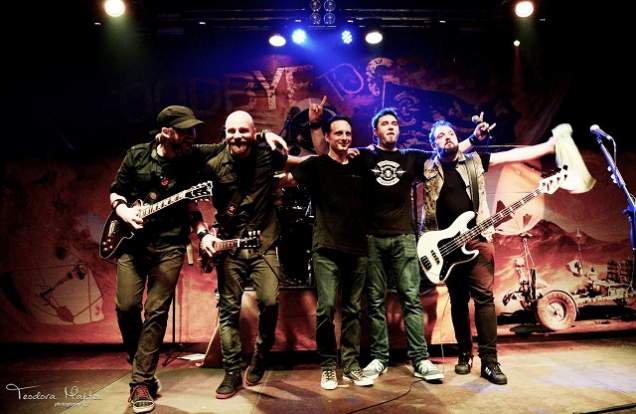 A aflat ADEVĂRUL! Cum a reacționat ultimul supraviețuitor al formației ”Goodbye to Gravity” când a aflat că i-au murit toți apropiații în incendiul din clubul Colectiv 2 ?u=http%3A%2F%2Fspynews.ro%2Fuploads%2Fmodules%2Fnews%2F0%2F2015%2F11%2F27%2F86865%2Fgoodbye to gravity