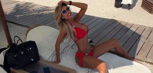 Bianca Drăgușanu, apariție de zeci de mii de euro pe plaja din Mamaia. Ce sumă colosală a cheltuit celebra blondină