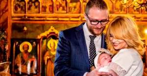 VIDEO / Culisele botezului fiicei Simonei Gherghe. Ana Georgia, vedetă la 4 luni! Imagini exclusive din biserică şi de la petrecere