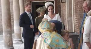 FOTO&VIDEO / Primele imagini de la botezul Prințului Louis. Kate Middleton a strălucit în ținuta aleasă