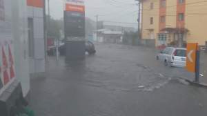 Imagini de coșmar, în Vâlcea! Ploile torențiale au generat inundații de proporții, care au „înghițit” totul