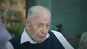 Cel mai bătrân om din lume, secretul pentru longevitate. Are 111 ani și locuiește în Marea Britanie