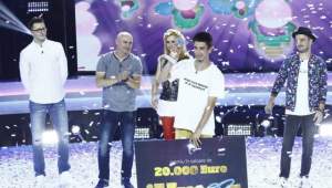 VIDEO /  Andrei Cojocaru, câştigătorul iUmor, ştie ce face cu marele premiu: "Îmi trag toată casa în aur"