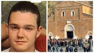 Cătălin, adolescentul român din Italia găsit mort, a fost înmormântat. Zeci de persoane l-au condus pe ultimul drum / FOTO