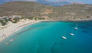 Cea mai curată plajă din Grecia. Se află mereu printre cele mai frumoase din lume / FOTO