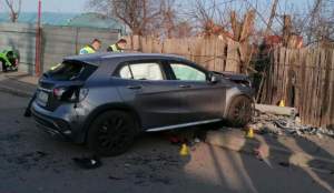 Două fete au murit, după ce au fost izbite pe trotuar de o șoferiță neatentă! Accidentul a avut loc în cartierul Andronache din Capitală