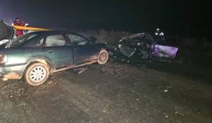 Accident îngrozitor în Brașov. Un adolescent de 16 ani și un bărbat au murit, după impactul dintre două mașini. Alte trei persoane au fost transportate la spital / FOTO