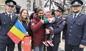 Radu Ayan, copilul dispărut din Botoşani, întâlnire emoționantă cu poliţiştii care l-au găsit în pădure. Micuțul s-a întâlnit cu salvatorii de Ziua Poliţiei Române / FOTO