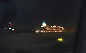 VIDEO & FOTO / ULTIMĂ ORĂ! Un avion a luat FOC pe aeroport în plină decolare
