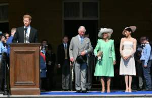 VIDEO & FOTO / Adevărul a ieşit la iveală abia după nuntă. Cum se înţelege, de fapt, Meghan Markle cu Prinţul Charles şi cu Camilla