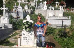 Mihai Trăistariu, vizită emoționantă la mormântul tatălui său. Mesajul dureros postat de artist: „Am un regret uriaș că...” / FOTO