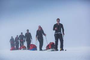 Prinţul Harry fuge de căldură! S-a dus să se antreneze tocmai în Antarctica la -45 de grade Celsius!