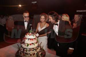 FOTO / Tortul de la nunta lui Gabriel Cotabiţă şi a Alinei, o prăjitură atipică