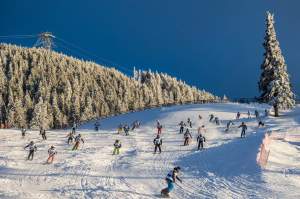 Din ce dată vor putea merge românii la schi în Poiana Brașov. Primarul a anunțat când se vor deschide pârtiile: ”Până la jumătatea...”