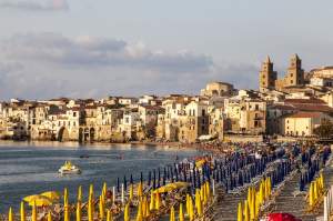 Orașul din Italia care are 20 de grade Celsius în luna noiembrie. Aici vei găsi plaje frumoase și peisaje de vis