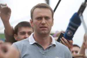 Avocatul lui Alexei Navalnîi a fost arestat! Vasili Dubkov a fost alături de mama lui, pentru a prelua trupul fiului