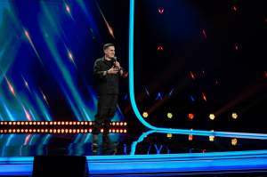 Comediantul George Tănase revine în postura de invitat special pe scena iUmor, duminică, de la 20:00: ,,Cea mai grea scenă de stand-up din țară!”