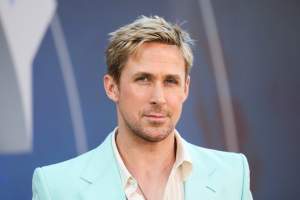 Cum arată Ryan Gosling în rolul lui Ken. Filmul "Barbie" urmează să fie lansat vara aceasta / FOTO