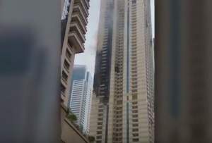 VIDEO / Momente de groază în Dubai! Un ZÂGRIE-NORI a luat FOC