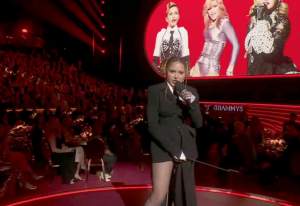 Imagini șocante cu Madonna la premiile Grammy 2023. Ce s-a întâmplat cu fața ei