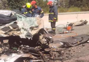 Tragedie în Grecia. Doi soți români au murit într-un accident rutier cumplit. Copiii lor au fost transportați la spital în stare gravă / FOTO