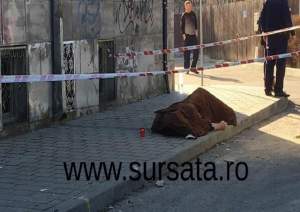 Șocant! Un cadavru a fost aruncat din mașină, pe străzile din Pitești. Uluitor cine este victima