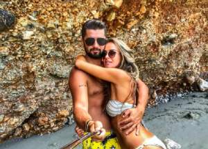 FOTO / Diana Munteanu, fericită alături de iubitul ei, în vacanță! A pozat sexy, ținându-l în brațe