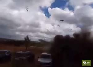 VIDEO / Clipe de groază în rândul civililor! Un elicopter i-a atacat cu rachete, în timpul unui exerciţiu militar