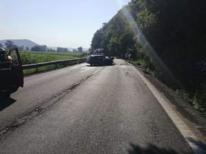 Accident grav în Hunedoara! O depăşire neregulamentară aproape a creat o adevărată tragedie