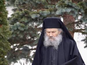 Doliu în lumea Bisericii Ortodoxe din România! A murit unul dintre cei mai iubiți duhovnici din țară, la 95 de ani