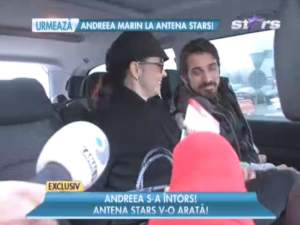 VIDEO Andreea Marin şi Tuncay s-au întors din luna de miere! Vezi primele fotografii din aeroport cu proaspeţii însurăţei
