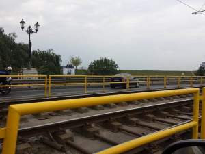 Accident pe Podul Ciurel, din Capitală: Jurnaliști LOVIȚI de o mașină în timpul unei filmări