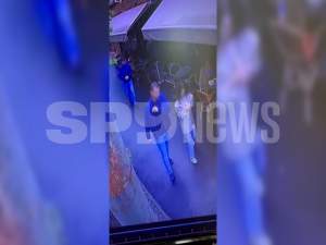 Imagini incredibile! Atacul asupra patronului restaurantului de fițe a fost filmat! Agresorul pare foarte vesel înainte să scoată cuțitul / VIDEO