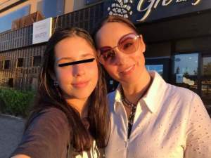 Andreea Marin, criticată de fani după ce fiica ei a obținut o bursă în Statele Unite ale Americii. Vedeta i-a pus la punct: ”Cine are bani...” / VIDEO