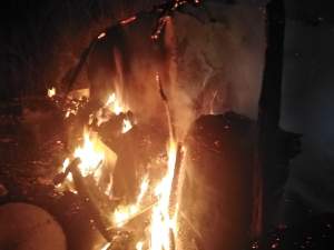 Tragedie în Vaslui. O femeie a murit arsă de vie, după ce locuința ei a fost cuprinsă de flăcări