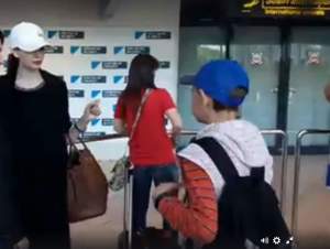 FOTO / Monica Gabor şi Irina Columbeanu s-au întors în România! Uite cum au apărut în aeroport