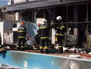 Panică pe litoral! Un incendiu puternic a izbucnit la un hotel din Mamaia / VIDEO