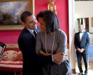 FOTO / Cum petrec Barack şi Michelle Obama "Ziua Îndrăgostiţilor"! Asta spune tot despre relaţia lor de acum