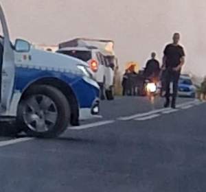 Două persoane au murit, după ce un șofer a intrat cu mașina într-un grup, în Constanța.  Alți trei tineri au ajuns la spital în stare gravă / FOTO