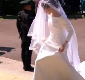 FOTO / Primele imagini cu rochia de mireasă a lui Meghan Markle! Soția prințului Harry a strălucit într-o rochie absolut fabuloasă
