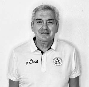 Doliu în lumea sportului din România! S-a stins din viață la 65 de ani un fost baschetbalist și antrenor: “Sincere condoleanțe”