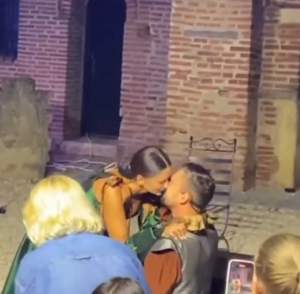 Vlad Gherman a cerut-o în căsătorie pe Oana Moșneagu! Totul s-a întâmplat în fața spectatorilor / VIDEO