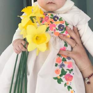 FOTO / Andreea Bălan a pozat-o pe fiica ei de 8 martie! Toţi oamenii au fost atenţi la obrajii Ellei