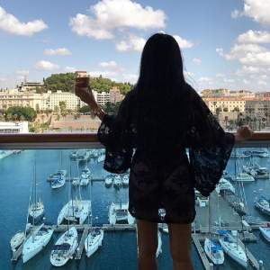 FOTO / Ea e Sofia Saravda, cea mai bogată femeie din lume: "Trăiesc mereu într-un Paradis"