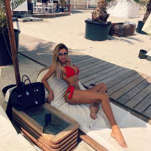 Bianca Drăgușanu, apariție de zeci de mii de euro pe plaja din Mamaia. Ce sumă colosală a cheltuit celebra blondină