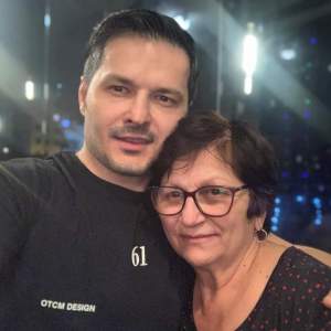 Liviu Vârciu este cunoscut de toată lumea, dar stai să vezi cum arată mama sa. Cât de mult seamănă cei doi / FOTO