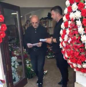 Apropiații lui Răzvan Ciobanu, pregătiri de înmormântare! Primele imagini cu sicriul și coroanele de flori. VIDEO