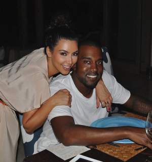 Kim Kardashian și Kanye West divorțează! Diva a angajat deja un avocat pentru proces