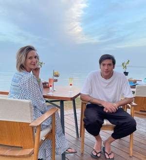 Adela Popescu și Radu Vâlcan, imagine împreună din vacanța din Egipt. Au plecat alături de copiii lor. ”La un ceai pe terasă”