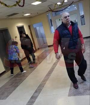 VIDEO PAPARAZZI / Ghinionul l-a lovit de Sărbători! Un politician celebru a ajuns de urgenţă la spital!